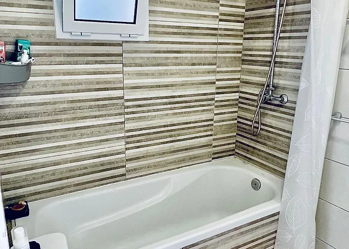 Mermaid House, * Ponta Delgada (Sao Miguel)